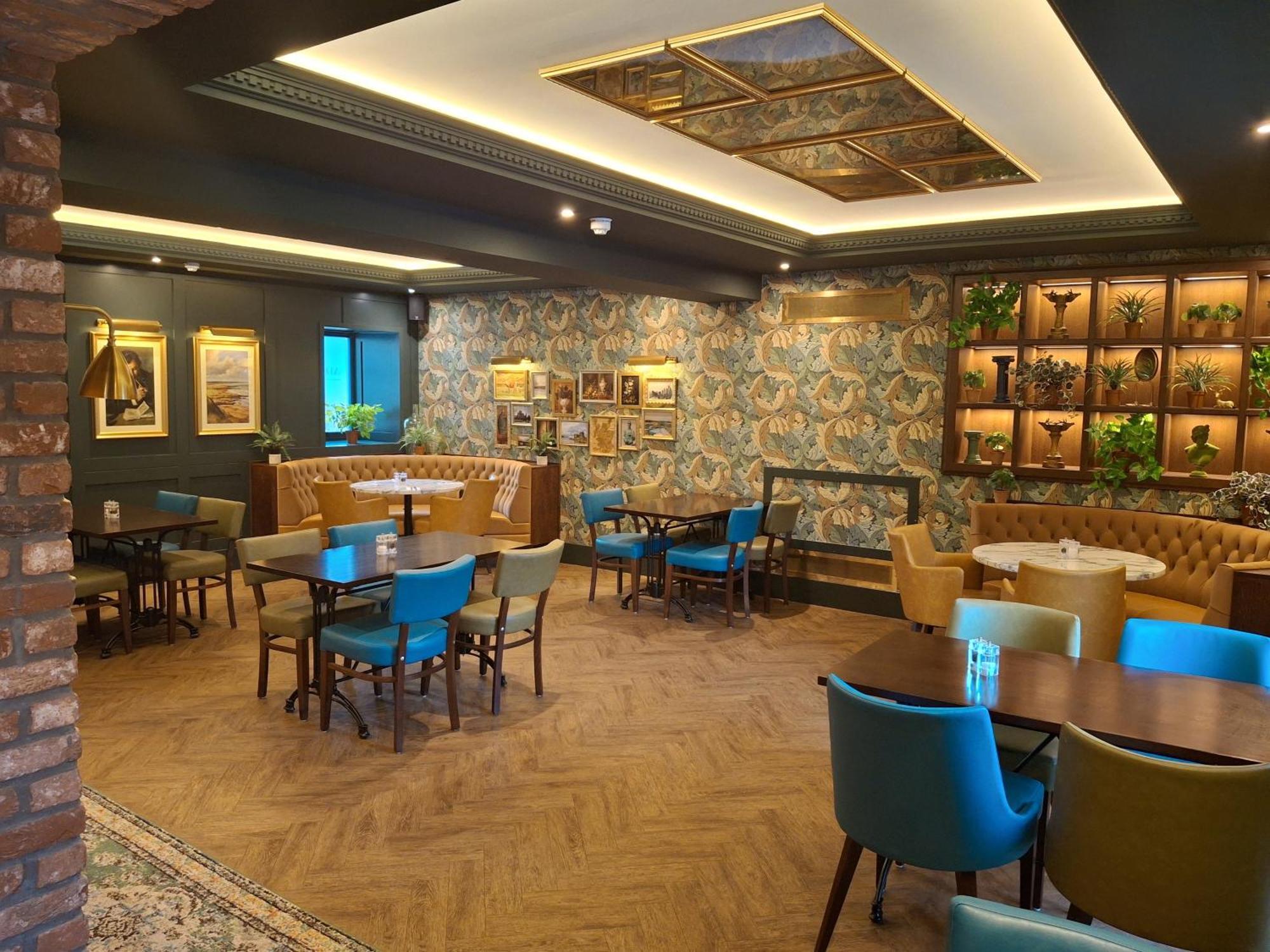 דנפרמליין Adamson Hotel מראה חיצוני תמונה