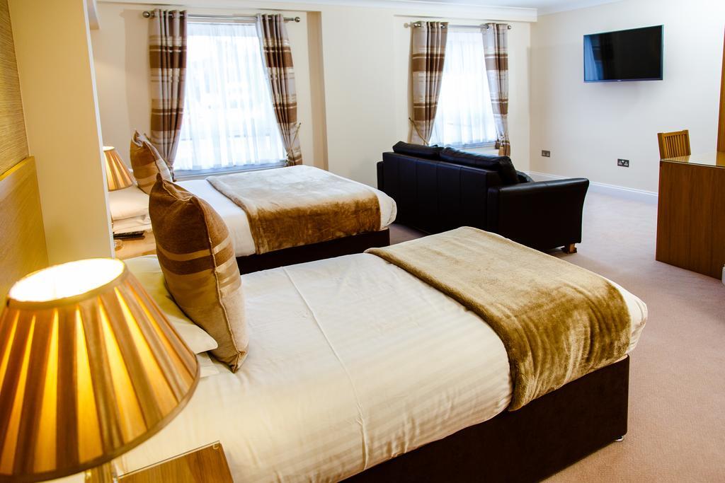 דנפרמליין Adamson Hotel מראה חיצוני תמונה