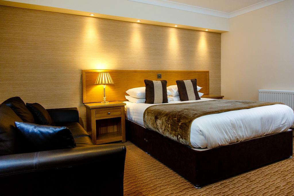 דנפרמליין Adamson Hotel מראה חיצוני תמונה