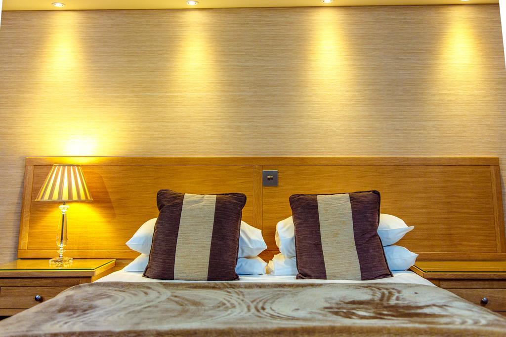 דנפרמליין Adamson Hotel מראה חיצוני תמונה