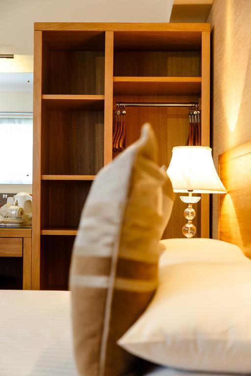 דנפרמליין Adamson Hotel מראה חיצוני תמונה