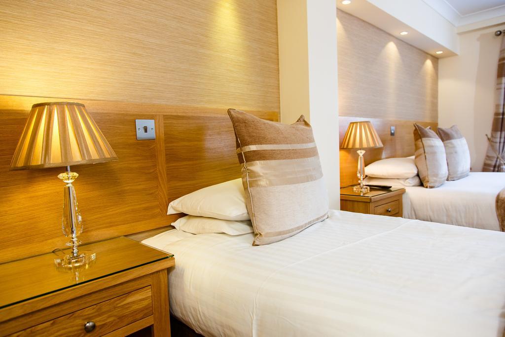 דנפרמליין Adamson Hotel מראה חיצוני תמונה