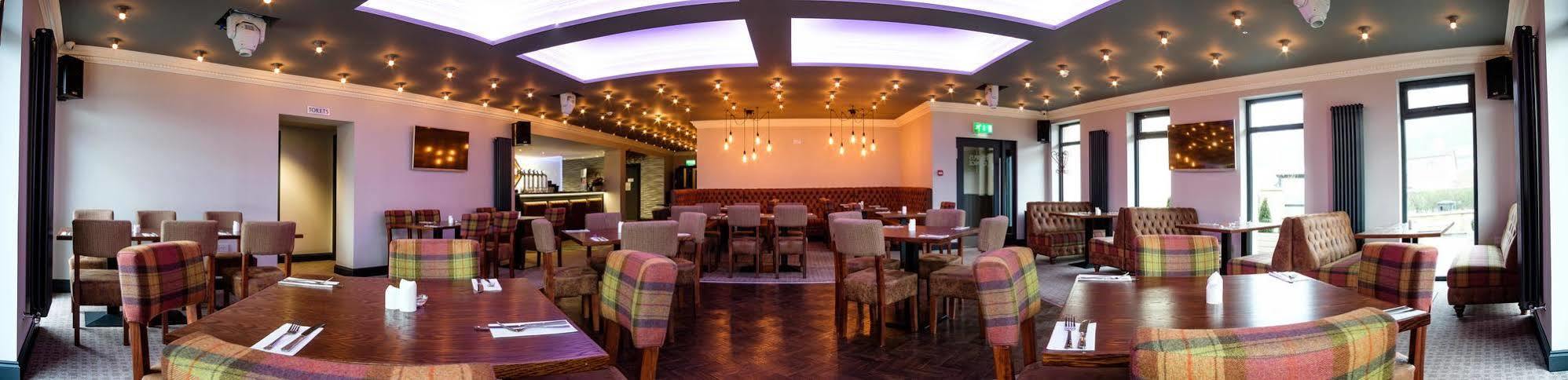 דנפרמליין Adamson Hotel מראה חיצוני תמונה