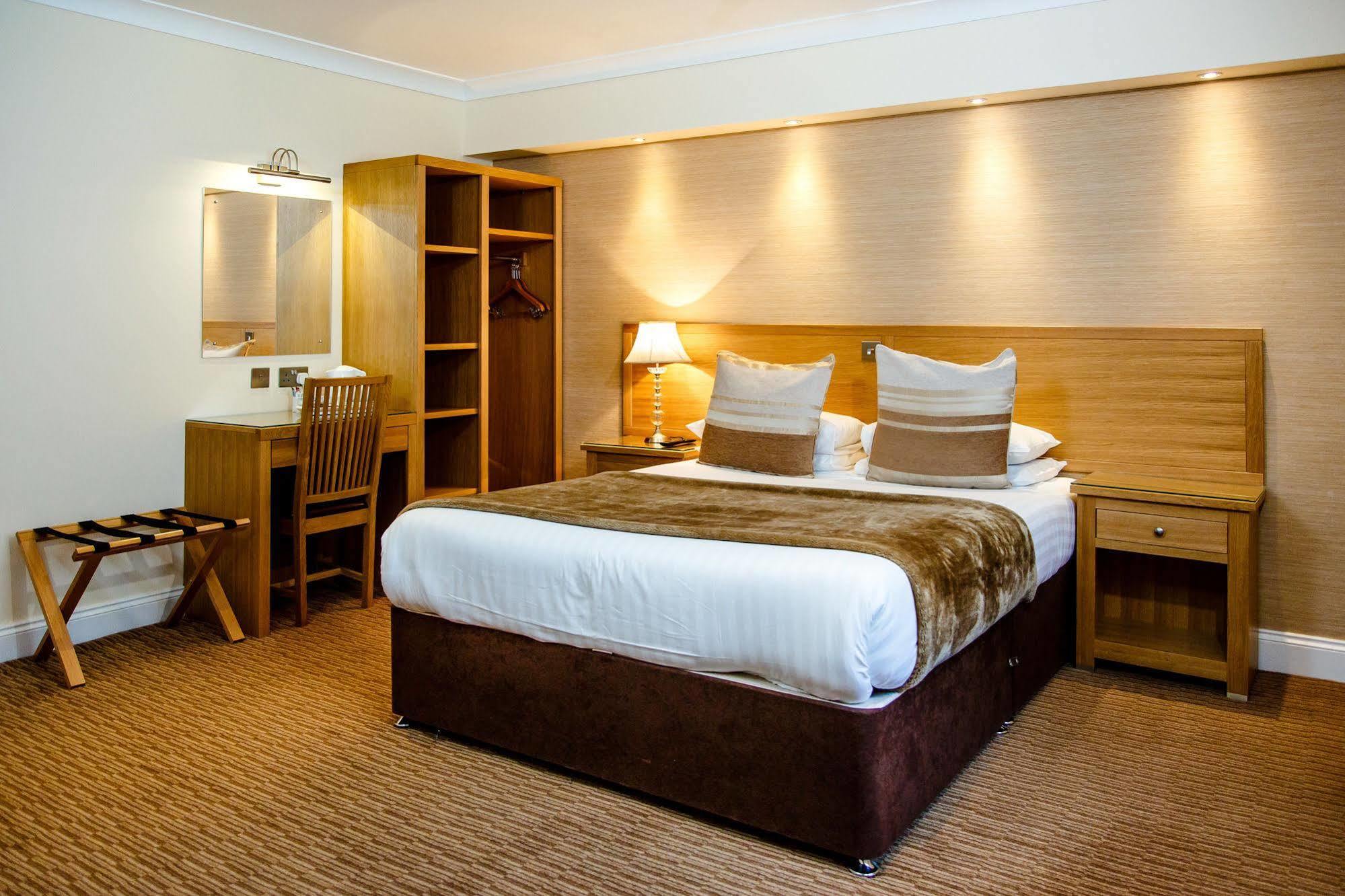 דנפרמליין Adamson Hotel מראה חיצוני תמונה