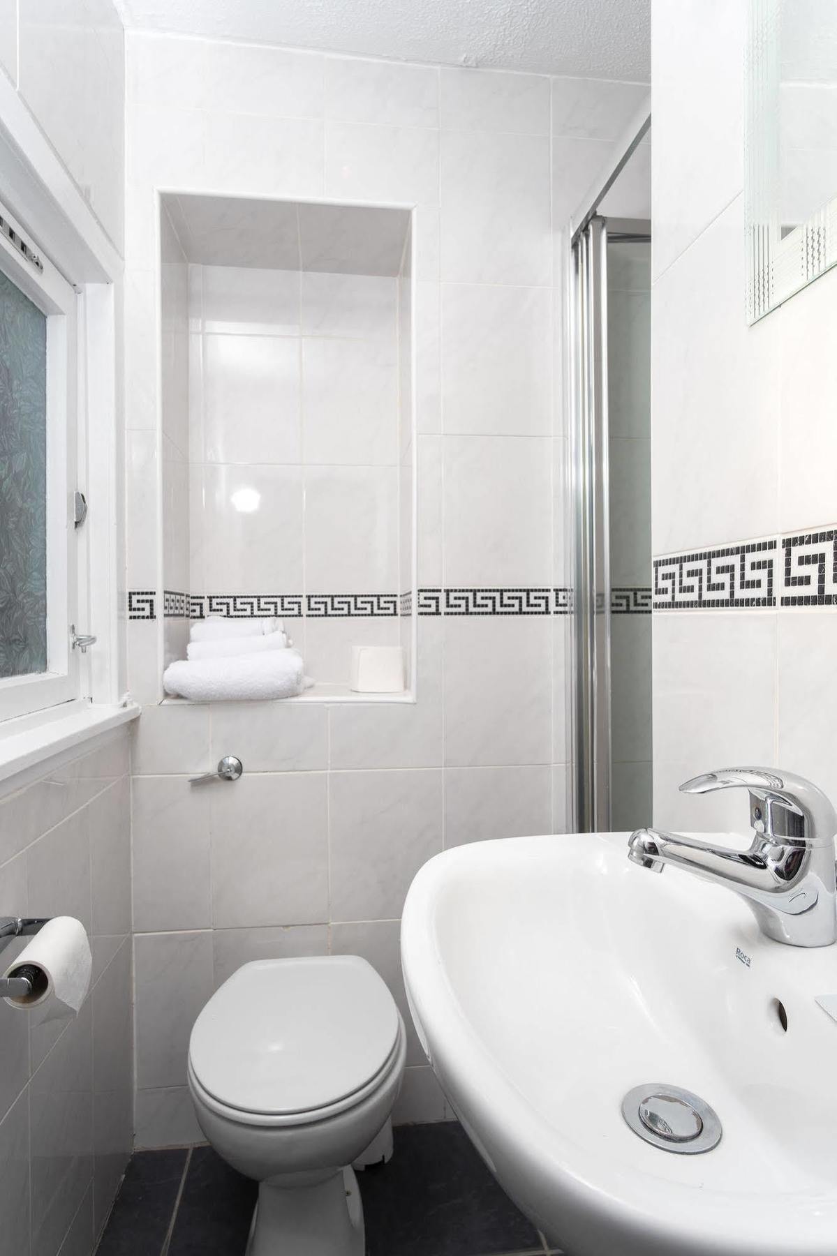 דנפרמליין Adamson Hotel מראה חיצוני תמונה